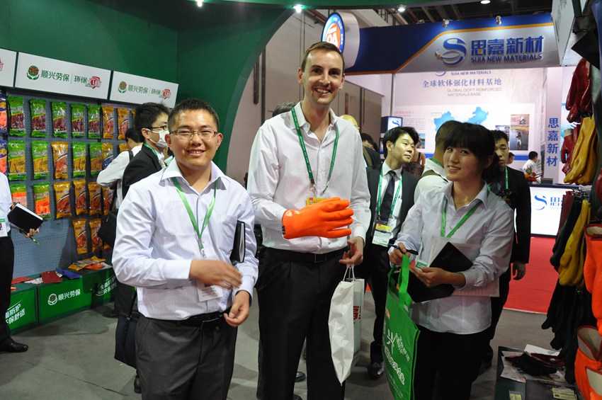 Многие иностранцы интересуются нашей продукцией